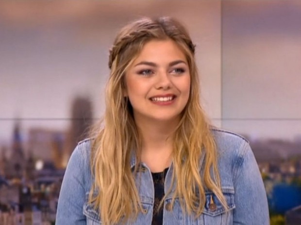 Louane_max1024x768